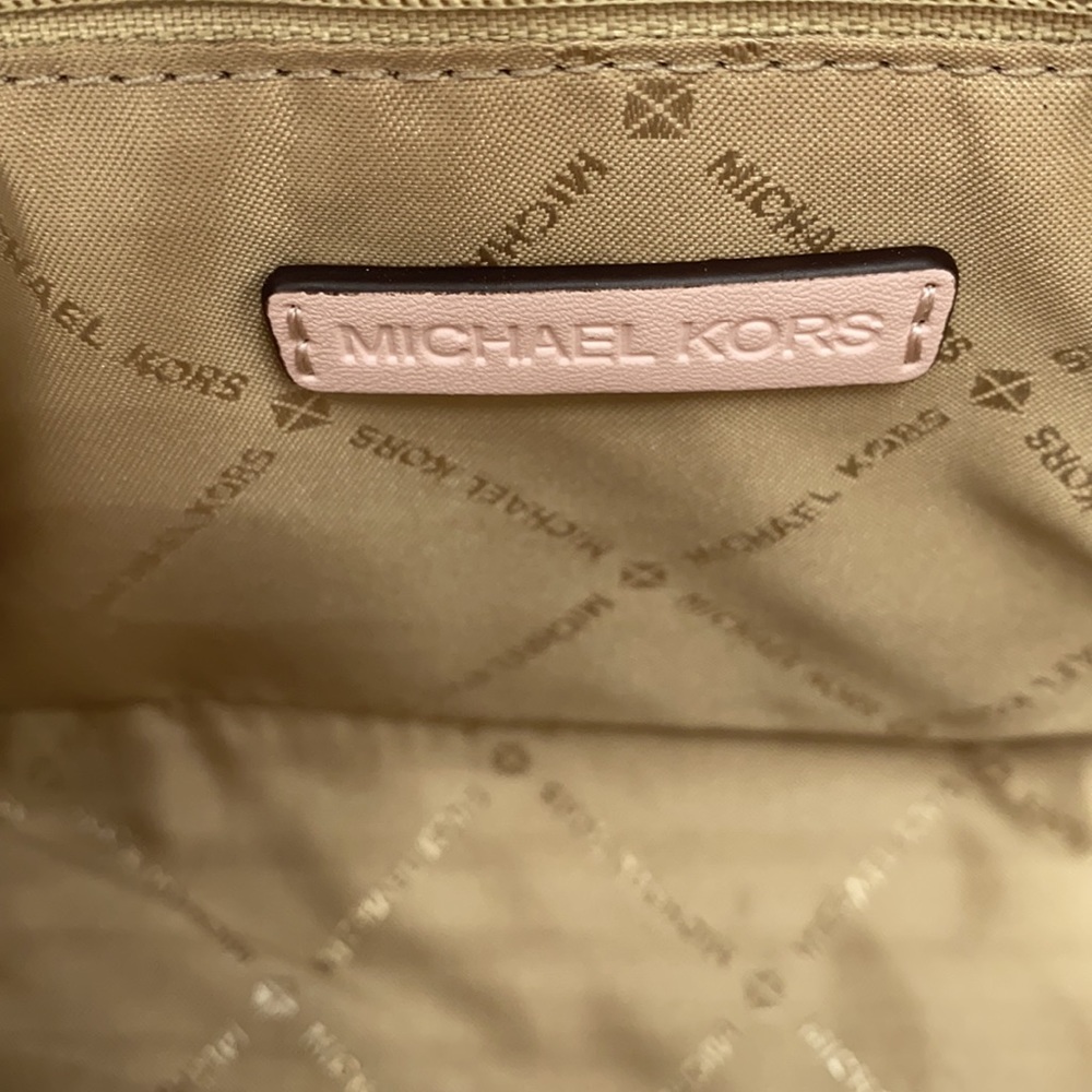 MICHAEL KORS MERCER SM CLUTCH XBODY POWDER BLUSH - Picture 14 of 16